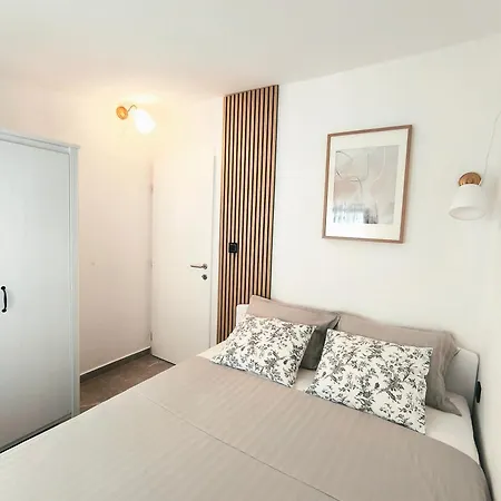 Legac 2 Apartament Nin